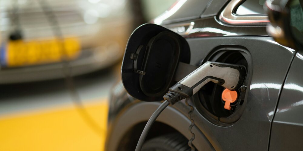 Sustainable EV Battery Supply Chains Possible With Lithium Extraction Method Breakthrough